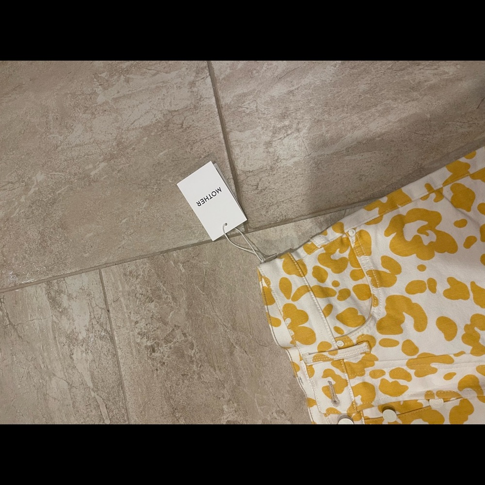 Mother denim yellow leopard pants - Picture 3 of 4